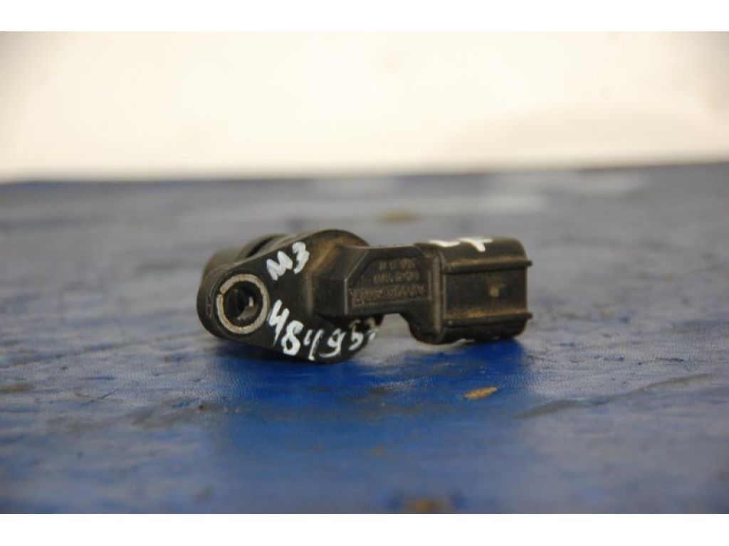 L3G2-18-230 | Датчик положения распредвала MAZDA 3 BK 03-08