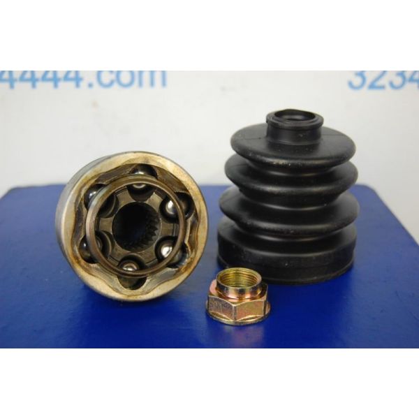Привід передній правий MAZDA 626 GD 87-91 MA07