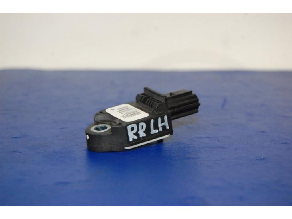 89831-0W040 | Датчик удара задн. лев. LEXUS IS250/350 05-13