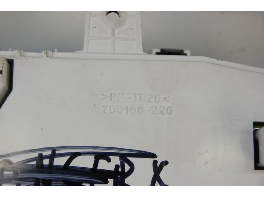 8100A113 | Панель приладів MITSUBISHI OUTLANDER XL 05-13 - Фото 3