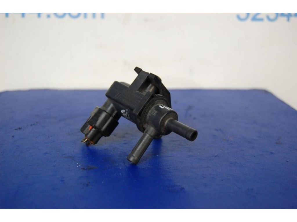 Клапан электромагнитный (вакуумный) TOYOTA CAMRY 30 02-06