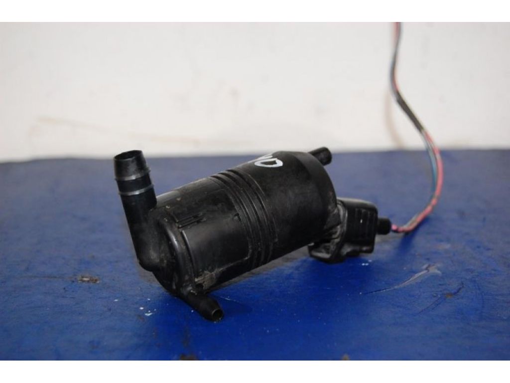 85330-33020 | Насос омивача скла TOYOTA CAMRY 30 02-06