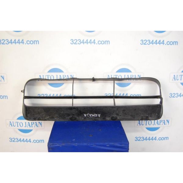 Решітка переднього бампера NISSAN QX56 / TITAN / ARMADA 04-16 — 3