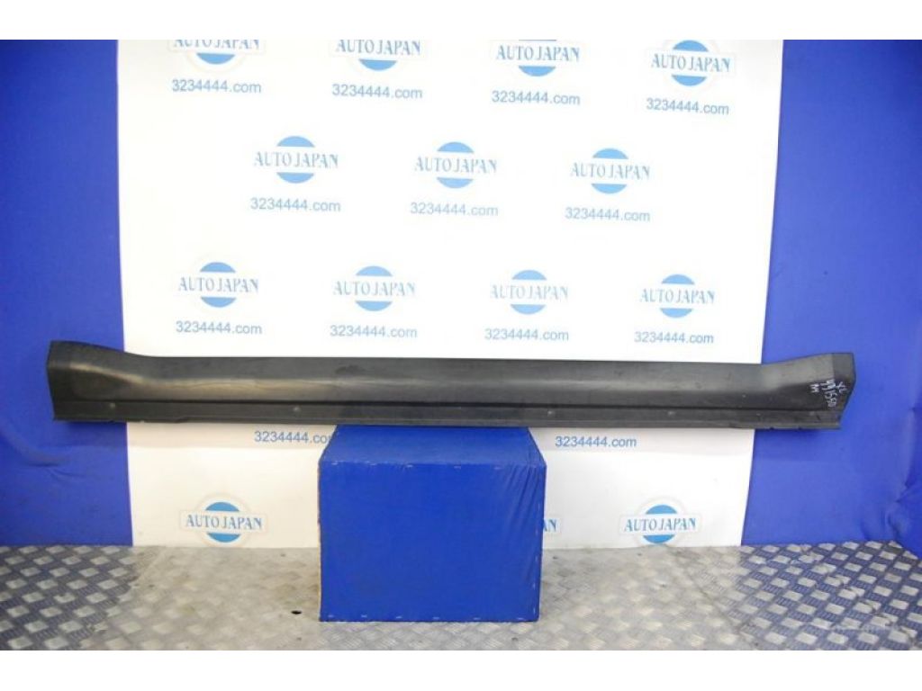 6512A026 | Накладка порогу зовнішня прав. MITSUBISHI OUTLANDER XL 05-13