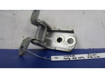 Петля двері верхня передн. лів. NISSAN TIIDA/VERSA C11 04-11