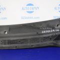 Пластик під лобове скло / Жабо передн. лів. NISSAN QX56 / TITAN / ARMADA 04-16