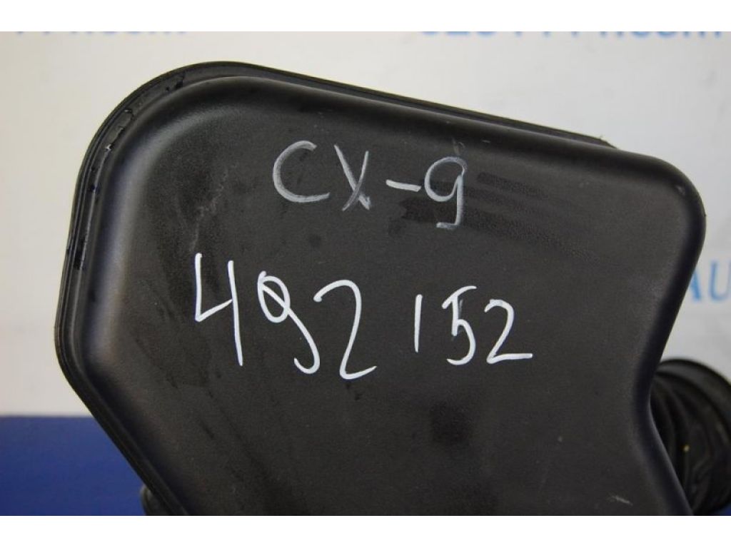 CY01-13-220A | патрубок повітряного фільтра MAZDA CX-9 06-16 - Фото 3