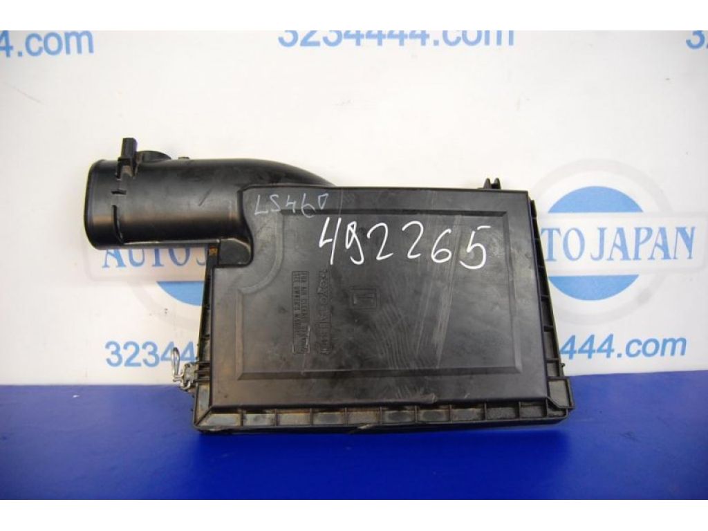 17706-38020 | Кришка корпусу повітряного фільтра лів. LEXUS LS460 06-12