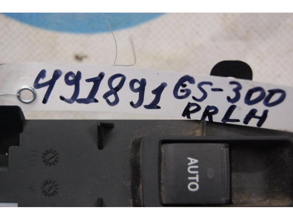 84030-30100 | Кнопка стеклоподъемника LEXUS GS350 GS300 05-11 - Фото 2