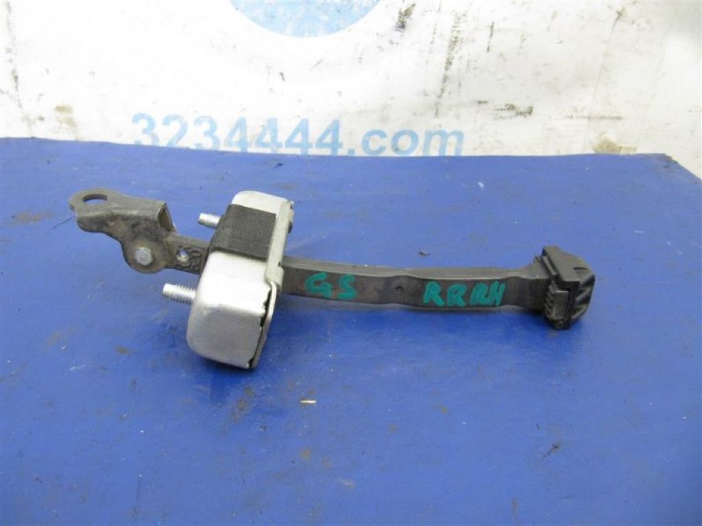 68630-30200 | Ограничитель двери задн. прав. LEXUS GS350 GS300 05-11