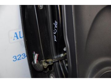 Ограничитель двери задн. прав. SUZUKI SWIFT 04-11