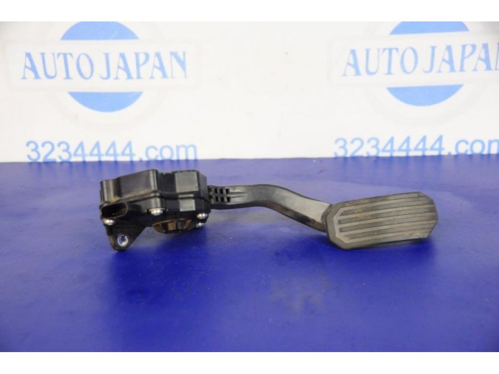 Педаль газа TOYOTA CAMRY 40 06-11
