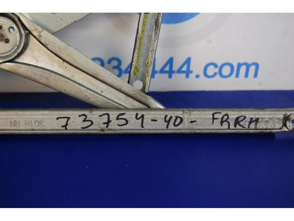 69801-33060 | Стеклоподъемник передн. прав. TOYOTA CAMRY 40 06-11 - Фото 2