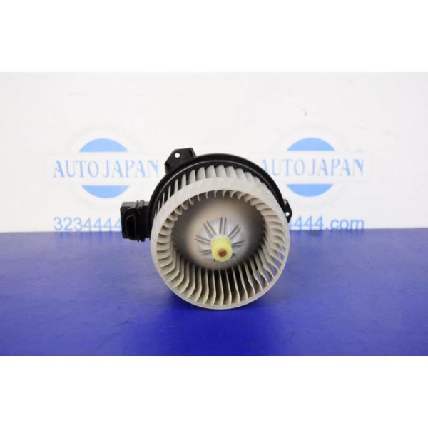 Моторчик пічки SUZUKI SWIFT 04-11 272700-0301 — 4