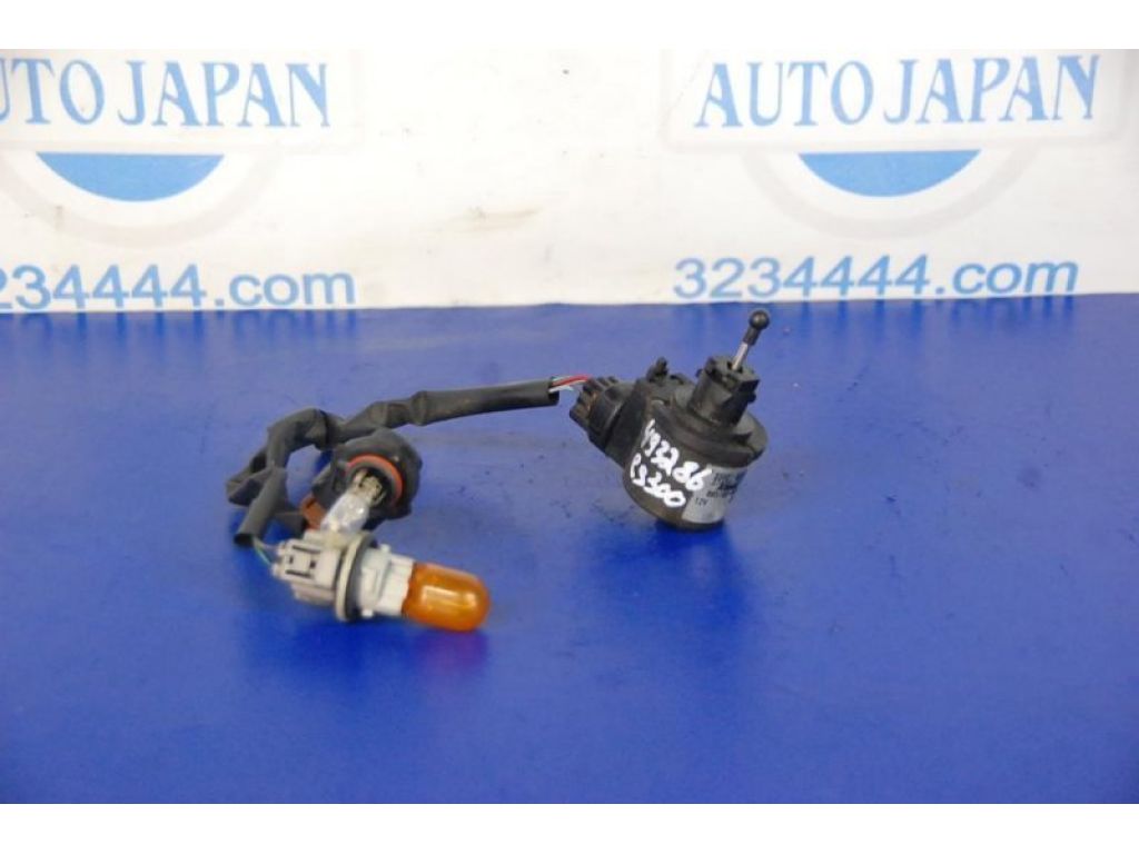 85661-50040 | Корректор фар лев. LEXUS ES300 ES330 01-06