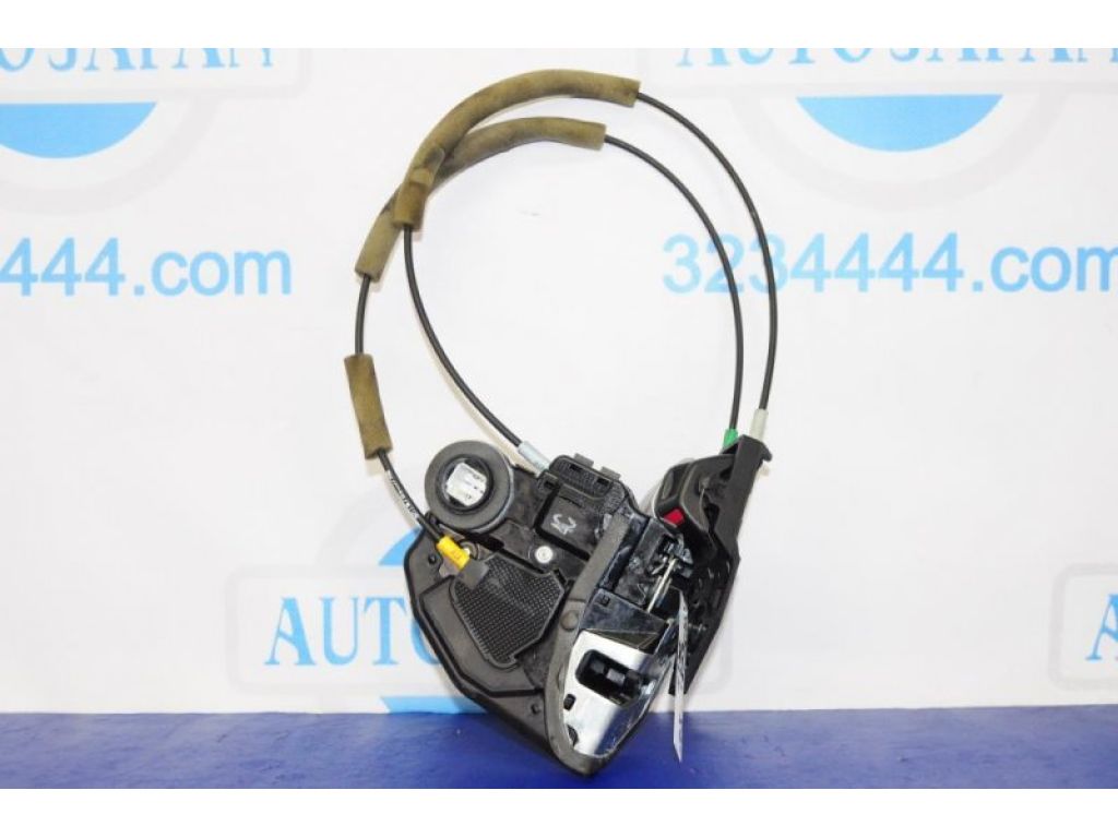 69060-06100 | Замок двері задн. лів. TOYOTA CAMRY 50 12-15