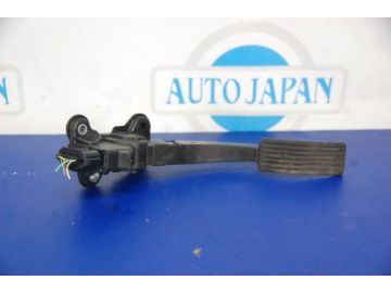 Педаль газу MITSUBISHI OUTLANDER XL 05-13