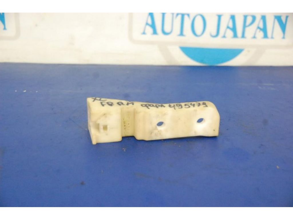 Кронштейн переднего бампера прав. SUBARU FORESTER SG 02-07