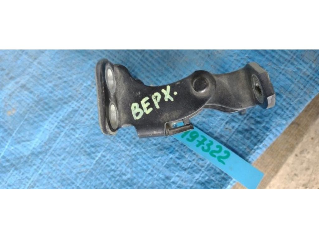 69510-65J00 | Петля дверей багажника прав. SUZUKI GRAND VITARA 05-15