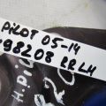 Петля кришки багажника лів. HONDA PILOT 08-15 - Прев'ю 2