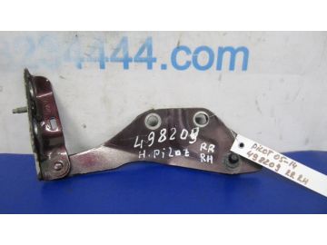 Петля крышки багажника прав. HONDA PILOT 08-15