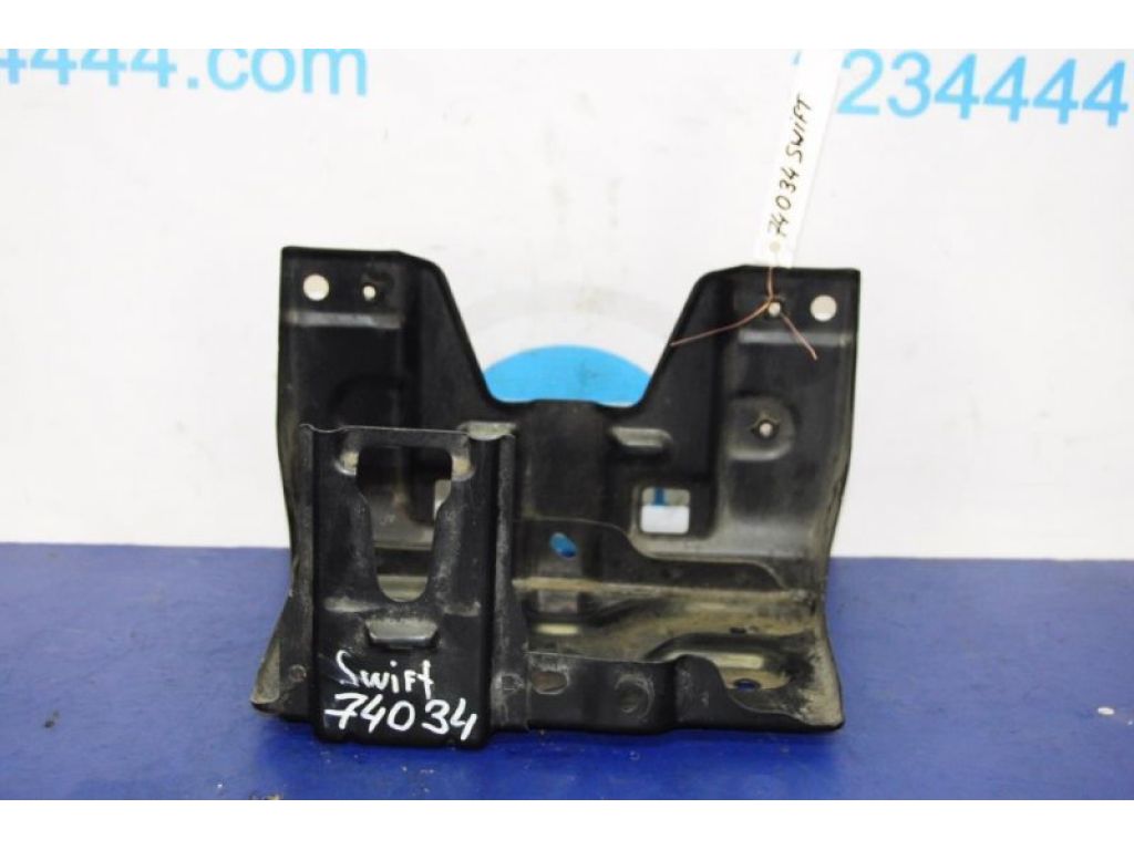 72520-63J02 | Полка аккумулятора SUZUKI SWIFT 04-11