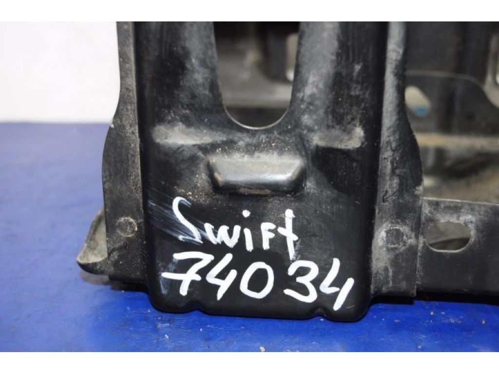 72520-63J02 | Полка аккумулятора SUZUKI SWIFT 04-11 - Фото 2