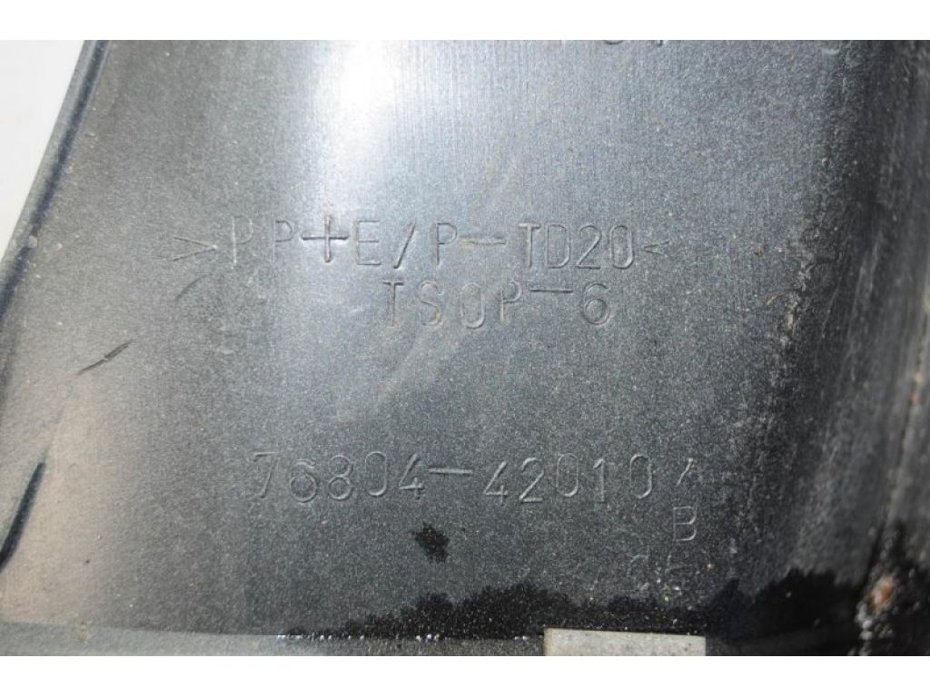 76804-42010-C0 | Накладка крышки багажника лев. TOYOTA RAV4 05-12 - Фото 3