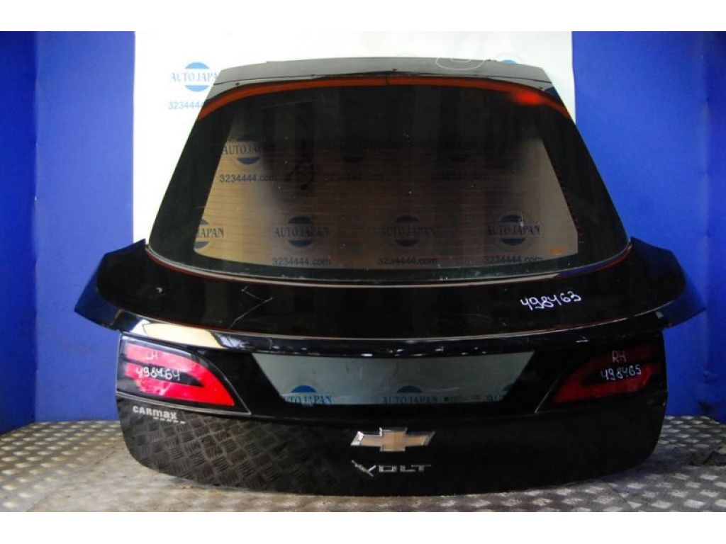 Петля крышки багажника лев. CHEVROLET VOLT 10-15