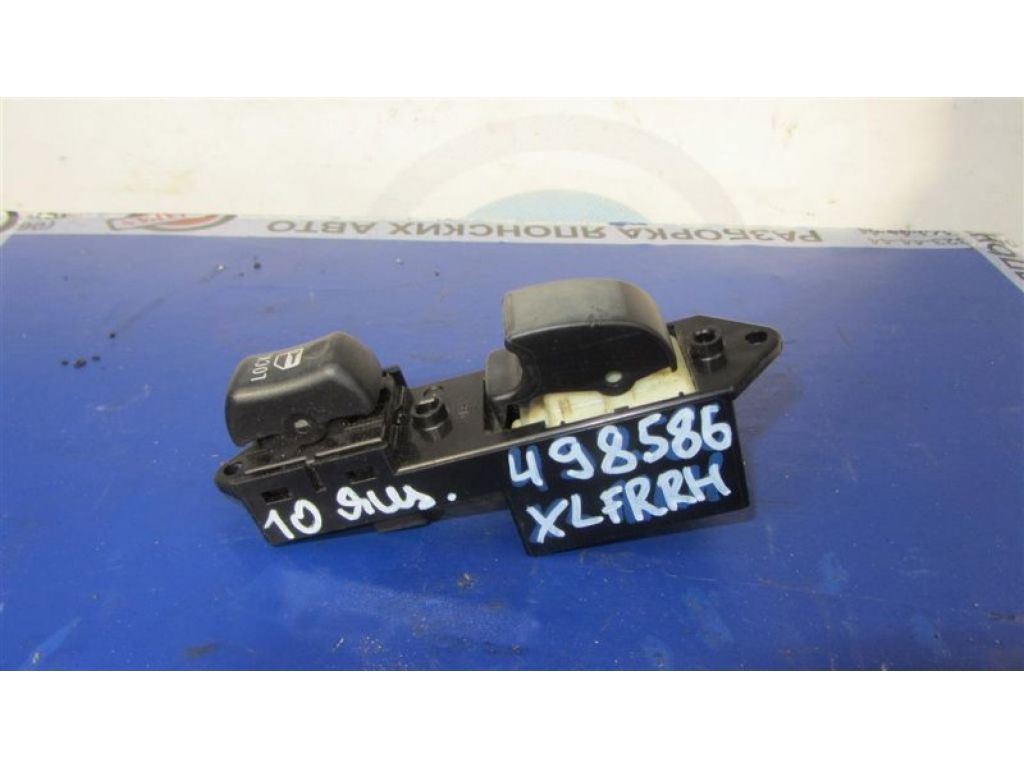 MR587946 | Кнопка стеклоподъемника передн. прав. MITSUBISHI OUTLANDER XL 05-13