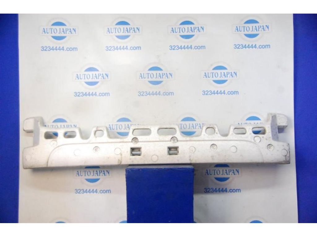 52615-01060 | Наполнитель бампера задний TOYOTA MATRIX 02-08