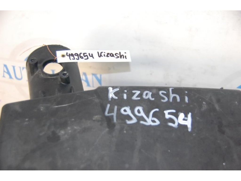 13700-57L00 | Корпус воздушного фильтра SUZUKI KIZASHI 09-14 - Фото 2