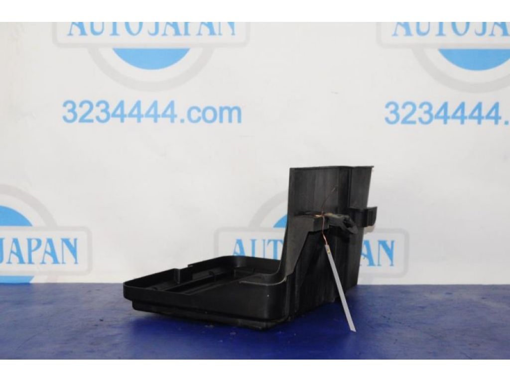 31521-SJA-A01 | Полка аккумулятора HONDA LEGEND 04-13