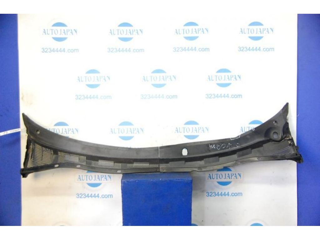 BN8V-50-7R0F | Пластик под лобовое стекло / Жабо MAZDA 3 BK 03-08