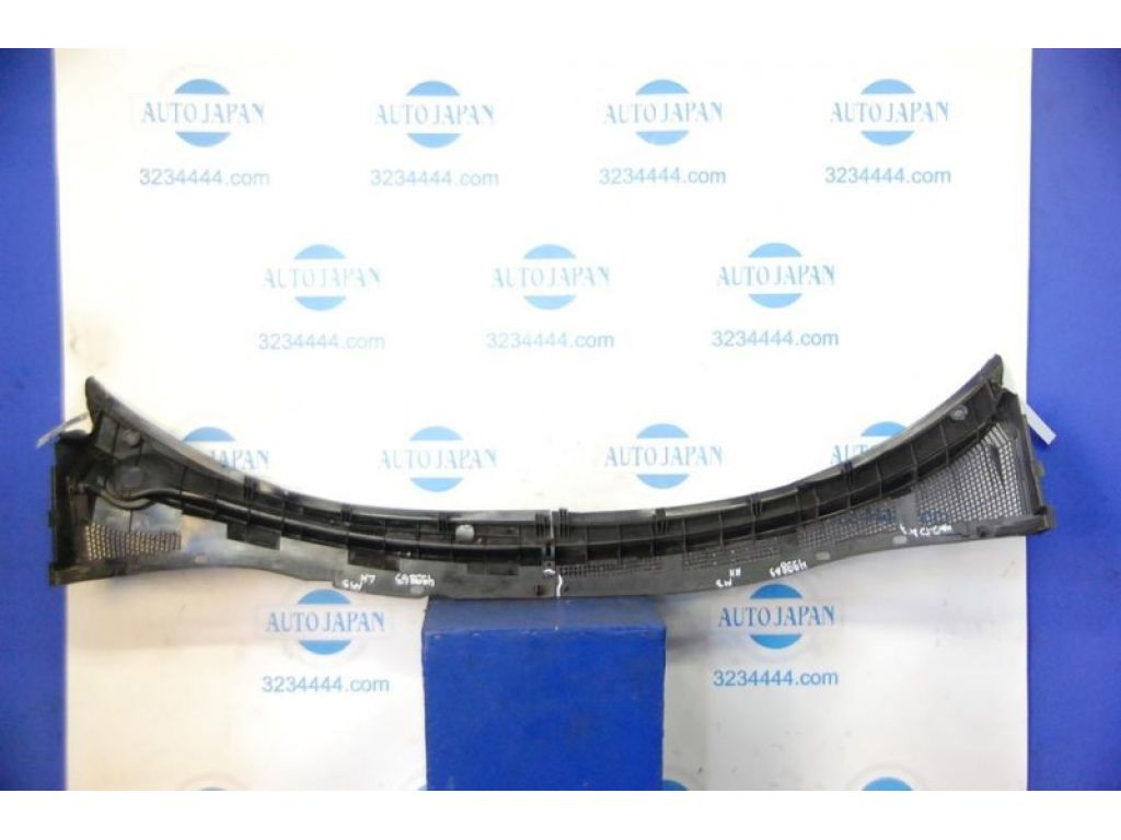 BN8V-50-7R0F | Пластик под лобовое стекло / Жабо MAZDA 3 BK 03-08 - Фото 3