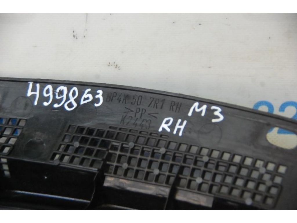 BN8V-50-7R0F | Пластик под лобовое стекло / Жабо MAZDA 3 BK 03-08 - Фото 6