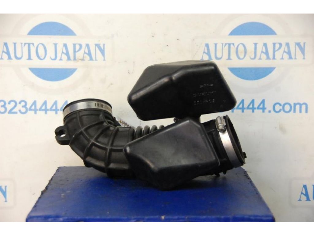 13881-57L00 | патрубок повітряного фільтра SUZUKI KIZASHI 09-14 - Фото 3