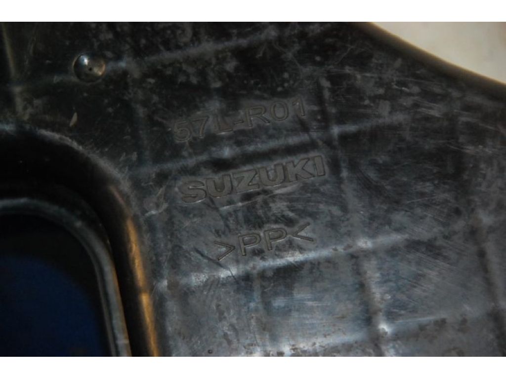 13761-57L00 | Резонатор повітряного фільтра SUZUKI KIZASHI 09-14 - Фото 4