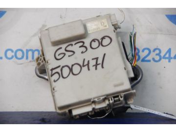Блок предохранителей салон задн. LEXUS GS350 GS300 05-11