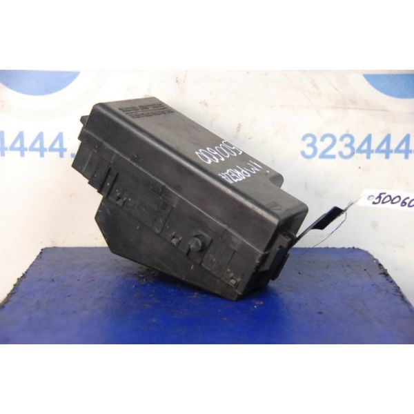 Блок запобіжників моторний відсік SUBARU IMPREZA 00-07 GD/GG 82231FE040 — 2