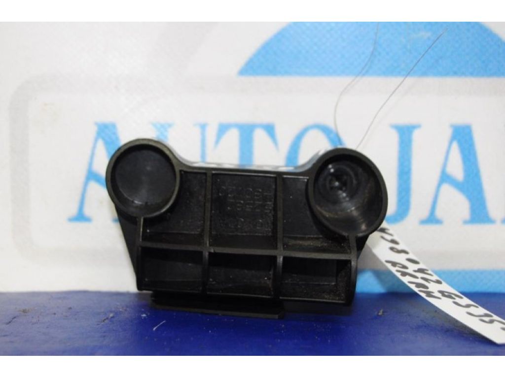 52562-30120 | Кронштейн заднього бампера прав. LEXUS GS350 GS300 05-11