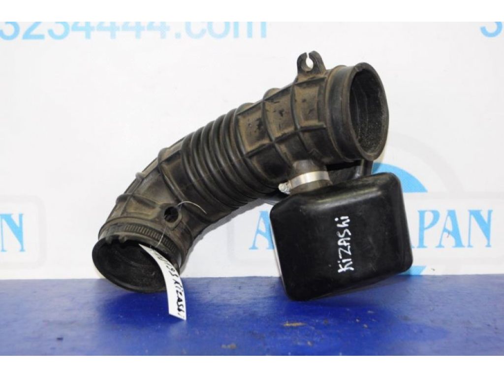13881-57L00 | Патрубок воздушного фильтра SUZUKI KIZASHI 09-14 - Фото 2