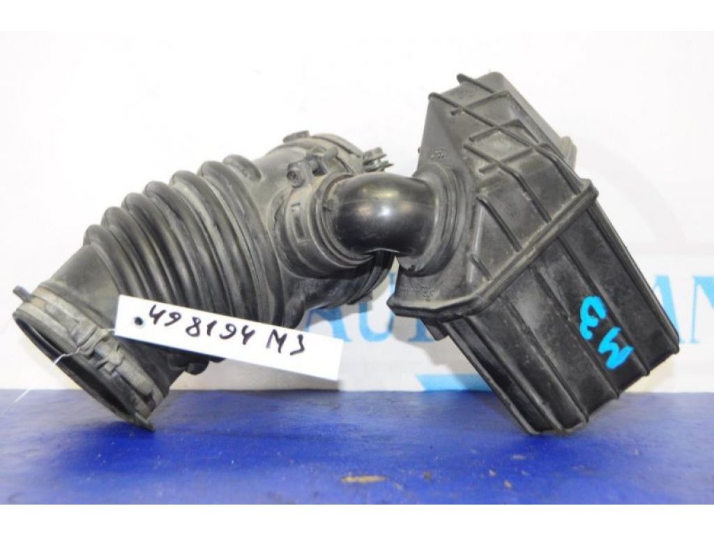 патрубок повітряного фільтра MAZDA 3 BK 03-08 - Фото 3