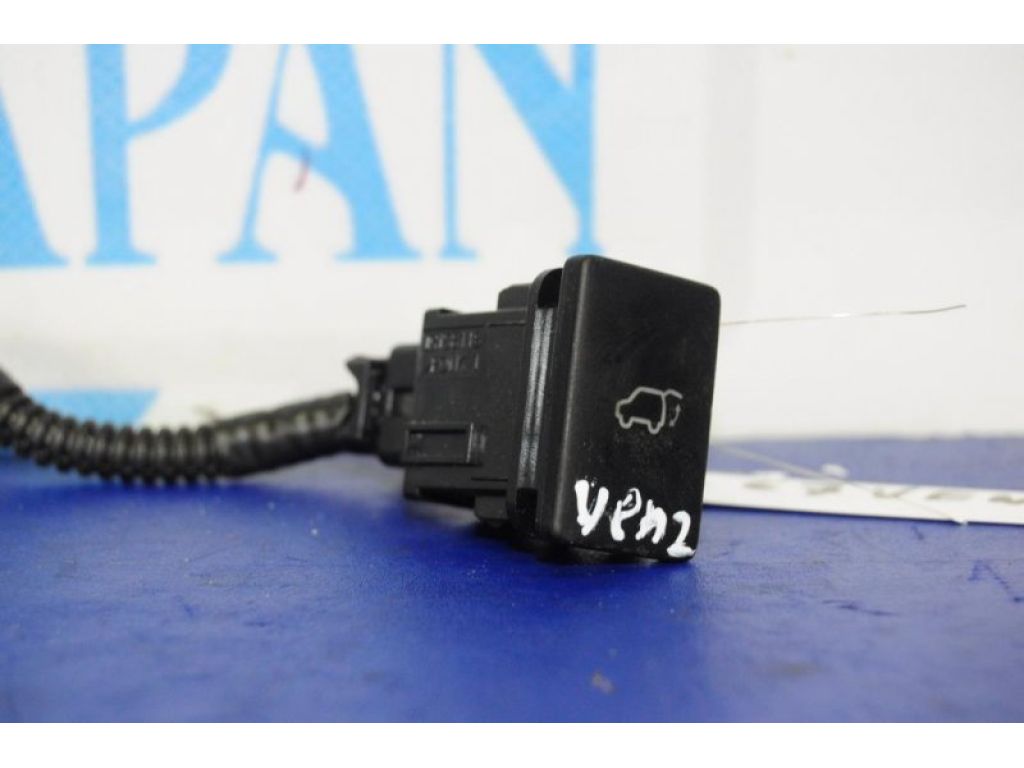 84930-08010 | Кнопка закрывания крышки багажника TOYOTA VENZA 09-16 - Фото 3