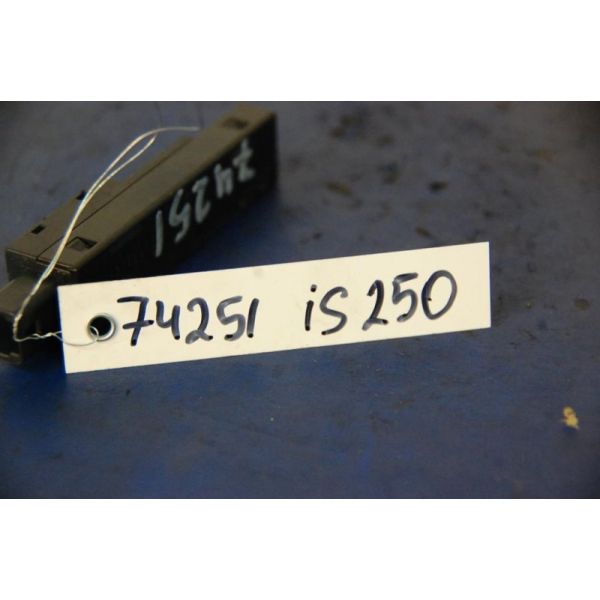 Антена LEXUS IS250/350 05-13 89992-06020 — 2