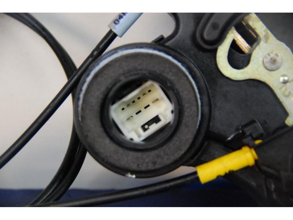 69060-33111 | Замок двері задн. лів. LEXUS ES300 ES330 01-06 - Фото 4