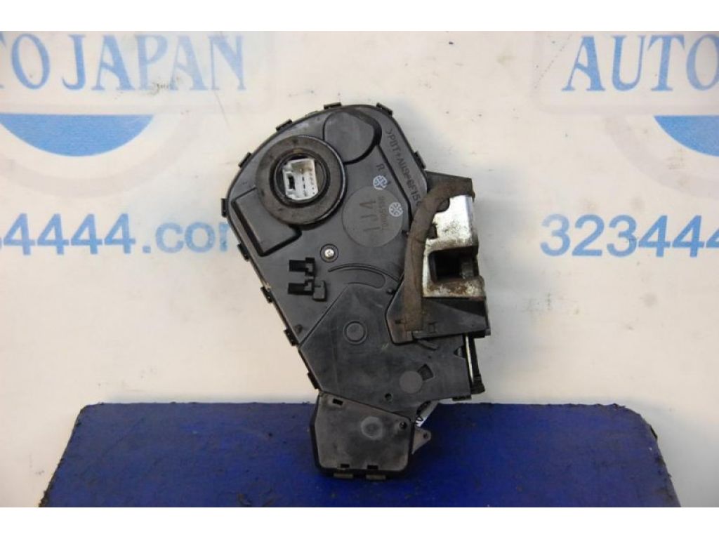 69030-02220 | Замок двери передн. прав. TOYOTA AURIS 06-12