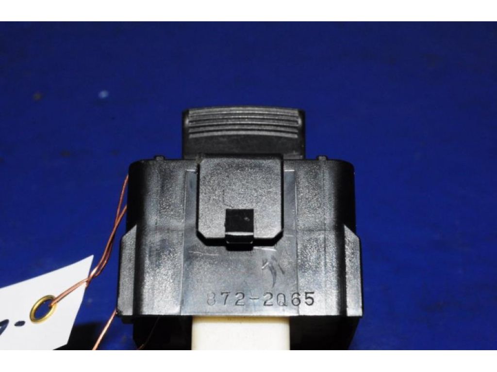84810-33120 | Кнопка склопідіймача TOYOTA CAMRY 40 06-11 - Фото 2