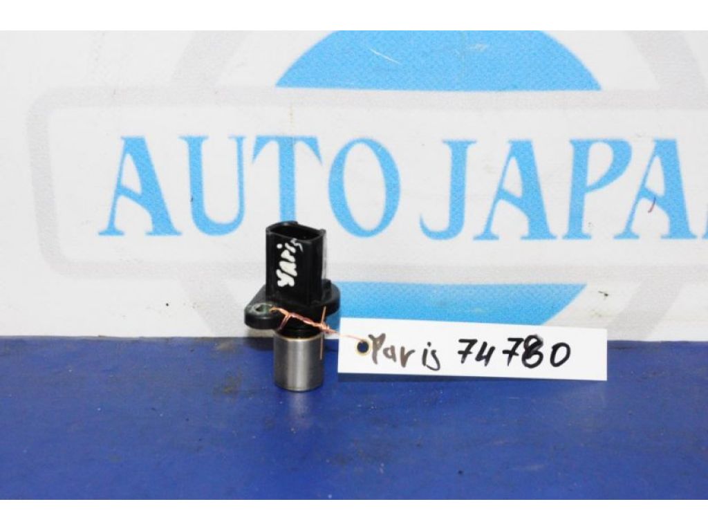Датчик положения коленвала TOYOTA AURIS 06-12