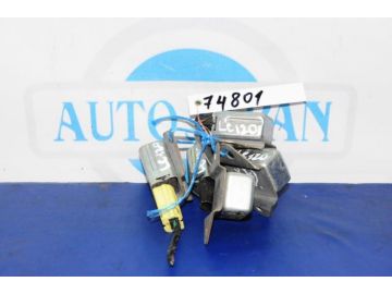 Датчик удара задн. лев. LEXUS GX470 02-09